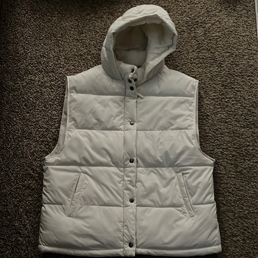 Women’s American Eagle Oversized Puffer Vest Extra Large XL